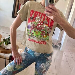 Fifth Sun Mushroom Nature Blooms Nature Crop T-Shirt Size S